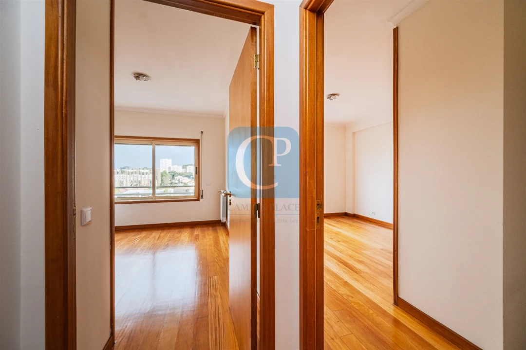 Apartamento T2 para Arrendamento em São Mamede de Infesta e Senhora da Hora Foto 13