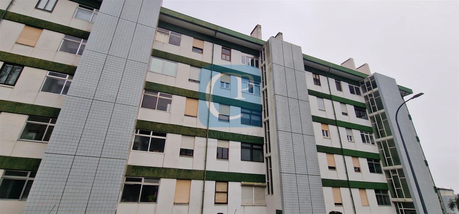 Apartamento T2 para Arrendamento em Lordelo do Ouro e Massarelos Foto 26