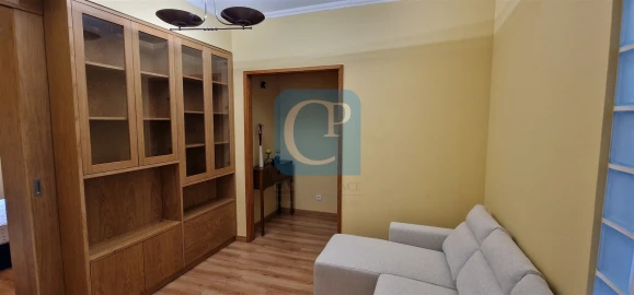 Apartamento T2 para Arrendamento em Lordelo do Ouro e Massarelos