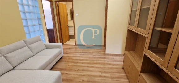 Apartamento T2 para Arrendamento em Lordelo do Ouro e Massarelos