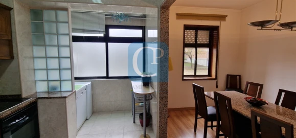 Apartamento T2 para Arrendamento em Lordelo do Ouro e Massarelos