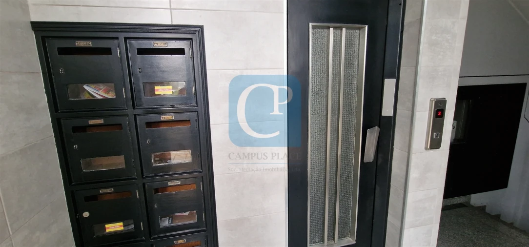 Apartamento T2 para Arrendamento em Lordelo do Ouro e Massarelos Foto 25