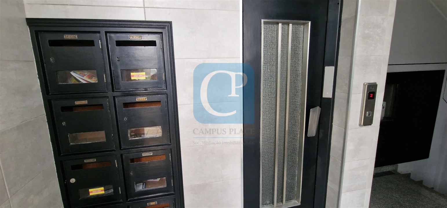 Apartamento T2 para Arrendamento em Lordelo do Ouro e Massarelos Foto 25