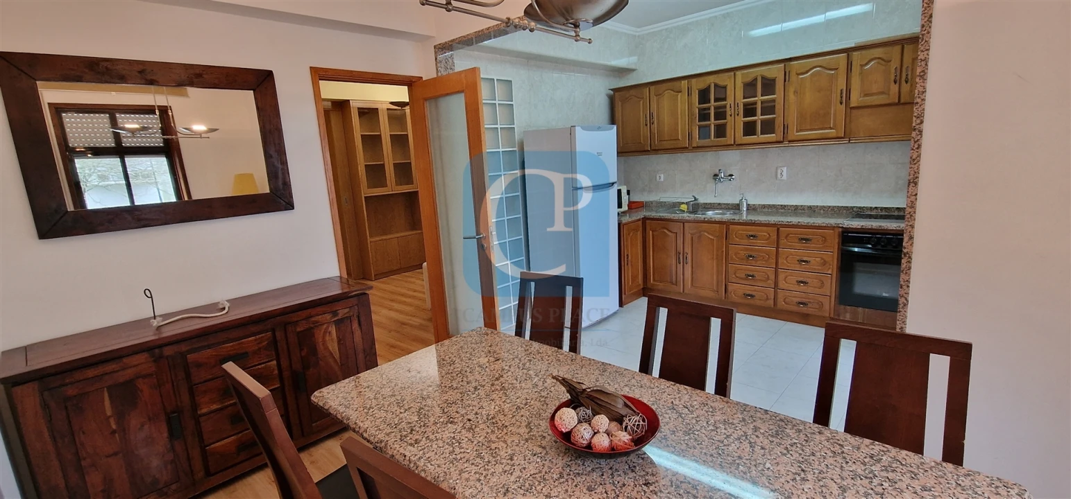 Apartamento T2 para Arrendamento em Lordelo do Ouro e Massarelos Foto 18