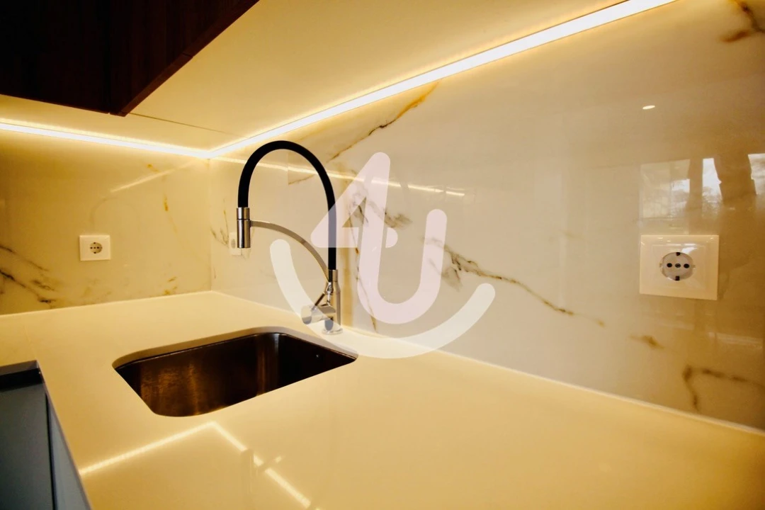 Apartamento T1 para Venda em Alfeizerão Foto 3