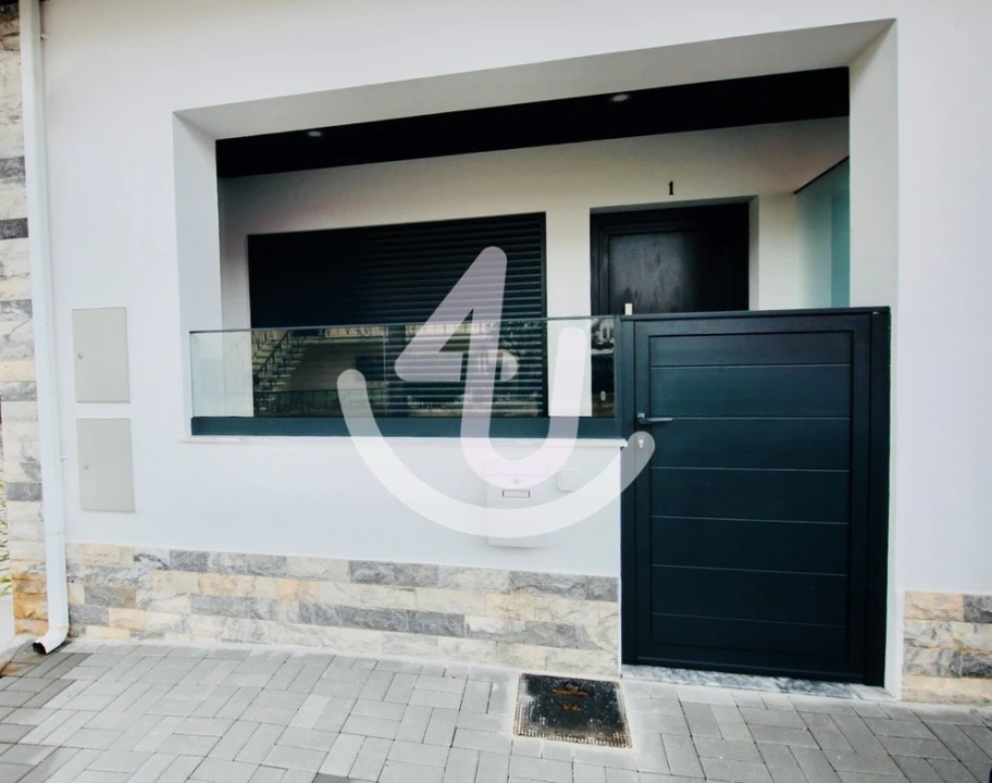 Apartamento T1 para Venda em Alfeizerão Foto 47