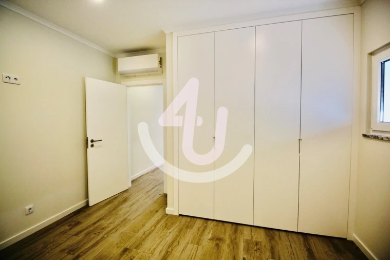 Apartamento T1 para Venda em Alfeizerão Foto 16