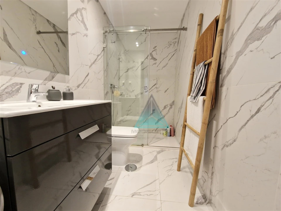 Apartamento T2 para Venda em Almada, Cova da Piedade, Pragal e Cacilhas Foto 12