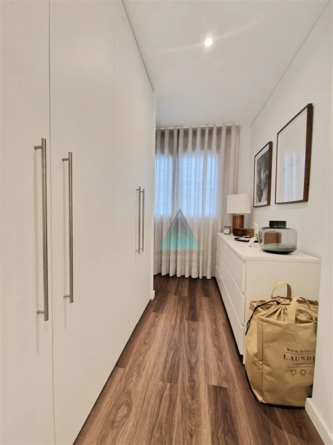 Apartamento T2 para Venda em Almada, Cova da Piedade, Pragal e Cacilhas