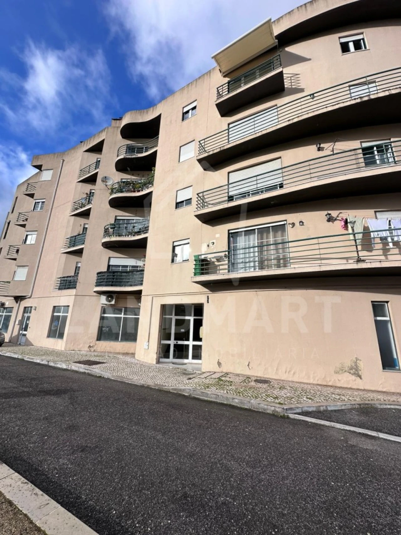 Apartamento T2 para Venda em Alcobaça e Vestiaria Foto 11