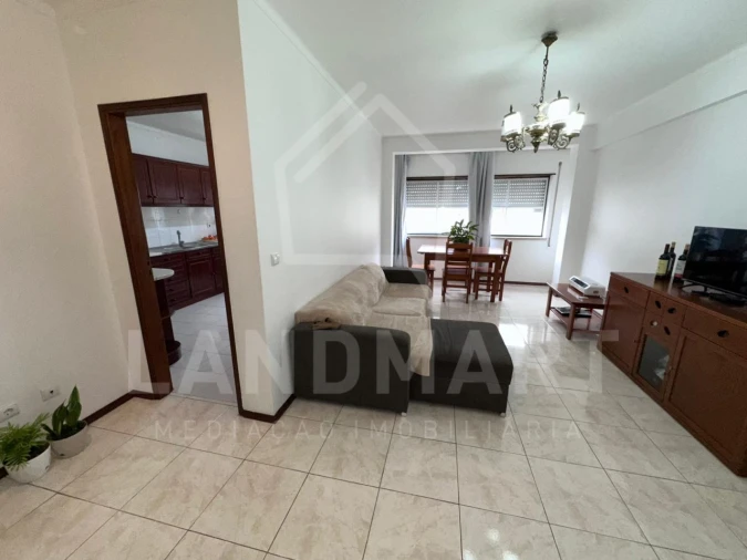 Apartamento T2 para Venda em Alcobaça e Vestiaria Foto 3