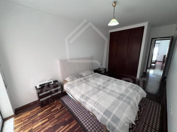 Apartamento T2 para Venda em Alcobaça e Vestiaria Foto 7