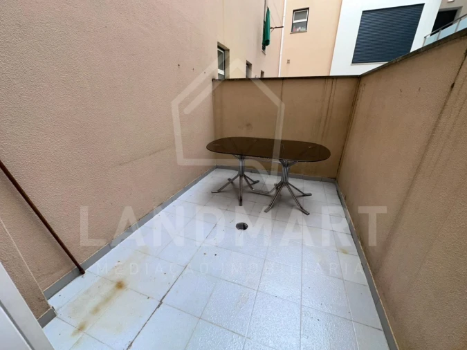 Apartamento T2 para Venda em Alcobaça e Vestiaria Foto 8