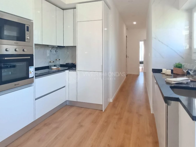 Apartamento T2 para Venda em Benfica Foto 3