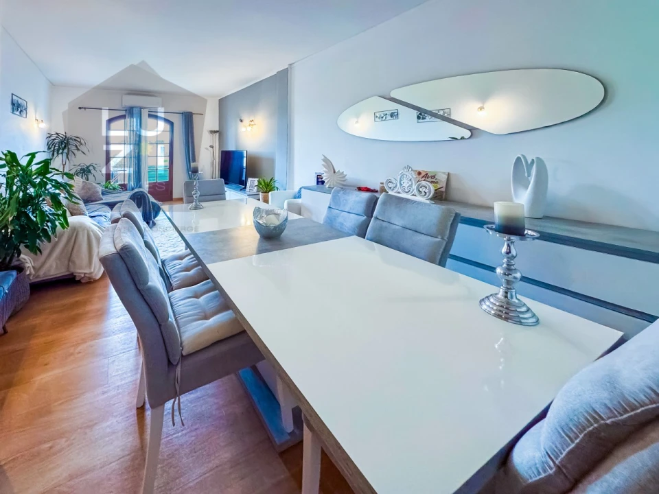 Apartamento T2 para Venda em Lagos (São Sebastião e Santa Maria) Foto 1