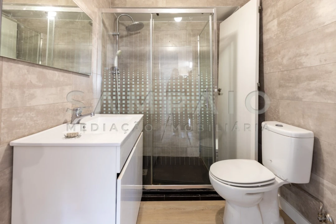 Apartamento T2 para Venda em Rio Tinto Foto 7