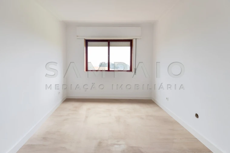 Apartamento T2 para Venda em Rio Tinto Foto 13