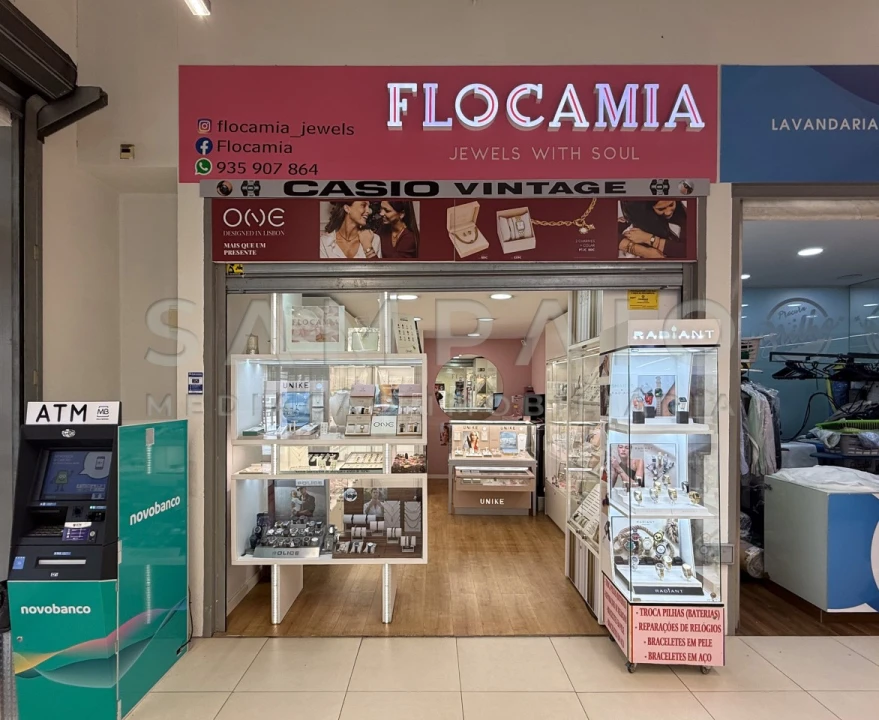 Loja para Cedência de Quotas em Gondomar (São Cosme), Valbom e Jovim Foto 7