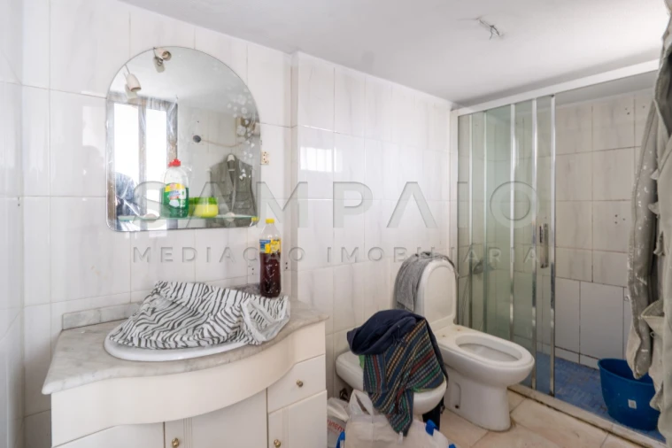 Moradia T2 para Venda em Oliveira do Douro Foto 10