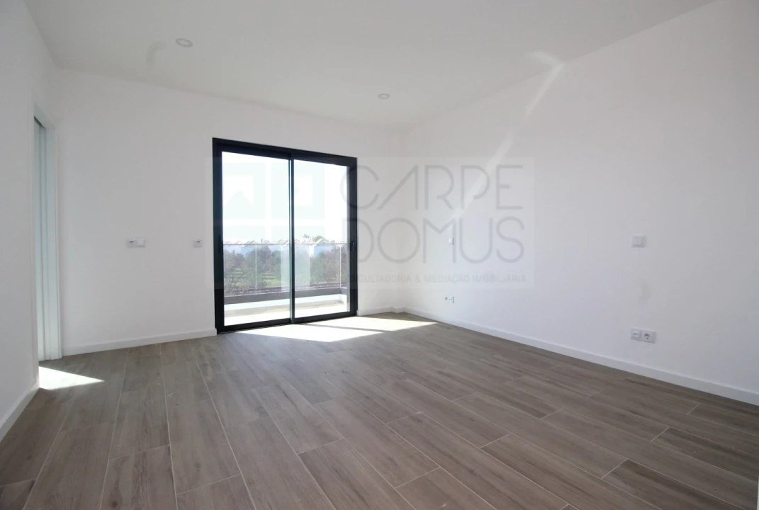 Moradia T4 para Venda em Tavira (Santa Maria e Santiago) Foto 12