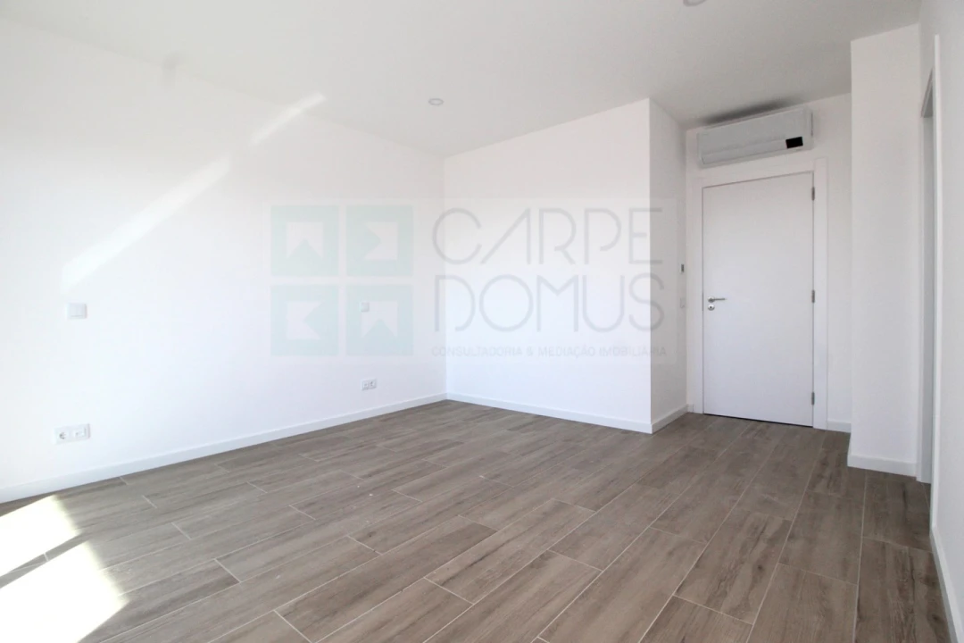 Moradia T4 para Venda em Tavira (Santa Maria e Santiago) Foto 14