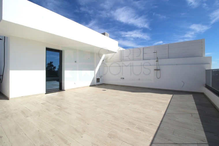 Moradia T4 para Venda em Tavira (Santa Maria e Santiago) Foto 3