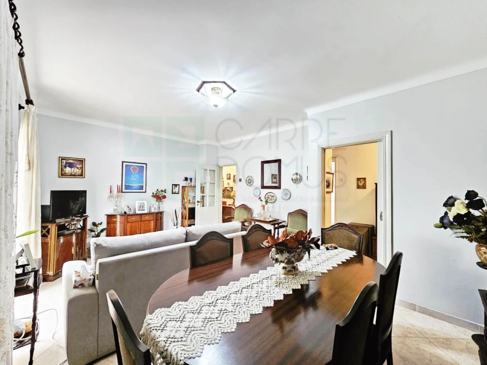 Apartamento T3 para Venda em Carcavelos e Parede Foto 34