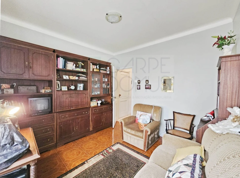 Apartamento T3 para Venda em Carcavelos e Parede Foto 29