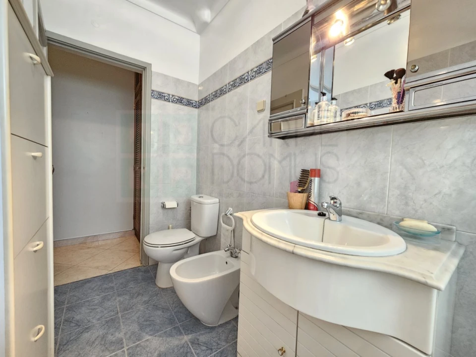 Apartamento T3 para Venda em Carcavelos e Parede Foto 33