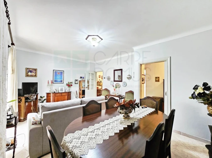 Apartamento T3 para Venda em Carcavelos e Parede Foto 34