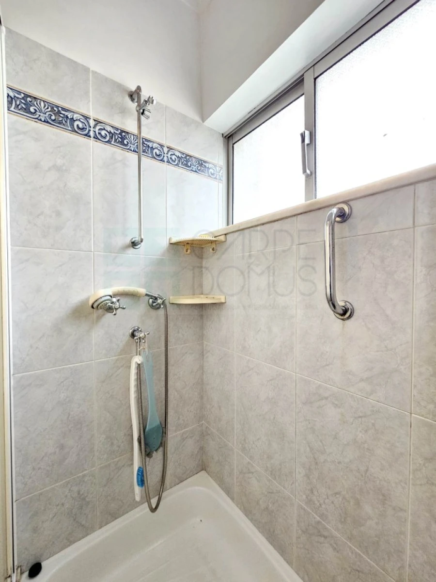 Apartamento T3 para Venda em Carcavelos e Parede Foto 32