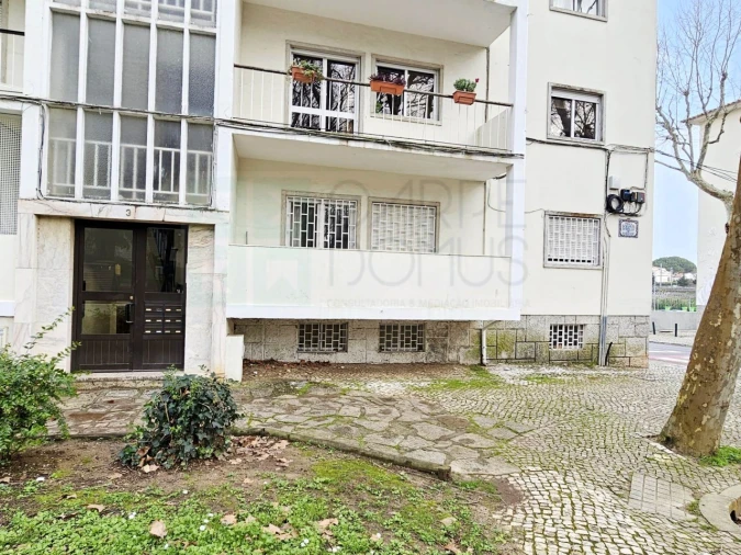 Apartamento T3 para Venda em Carcavelos e Parede Foto 42