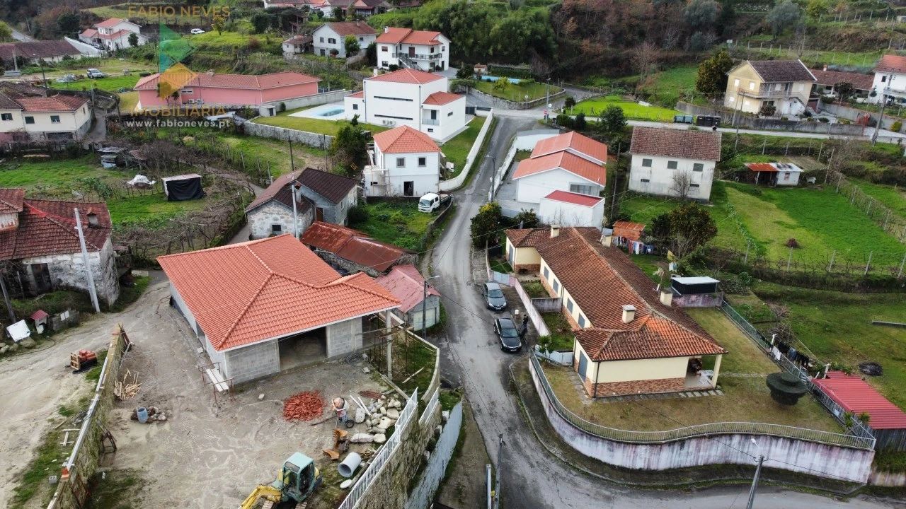 Moradia T3 para Venda em Sabadim Foto 10