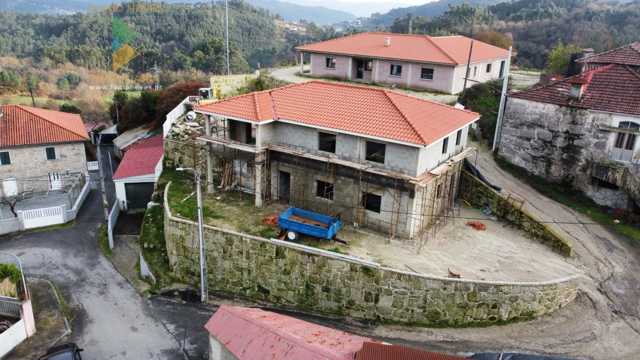 Moradia T3 para Venda em Sabadim Foto 20