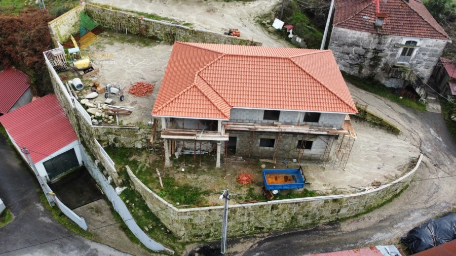 Moradia T3 para Venda em Sabadim Foto 7