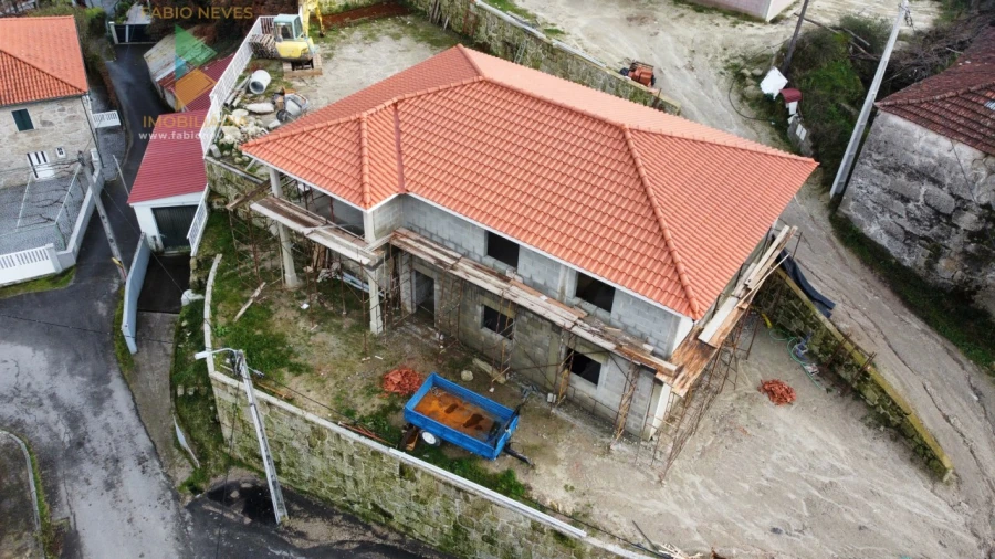 Moradia T3 para Venda em Sabadim Foto 15