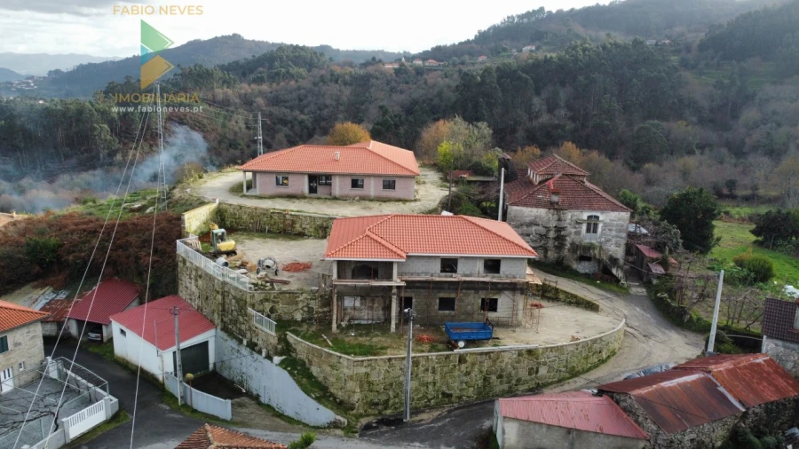 Moradia T3 para Venda em Sabadim Foto 17