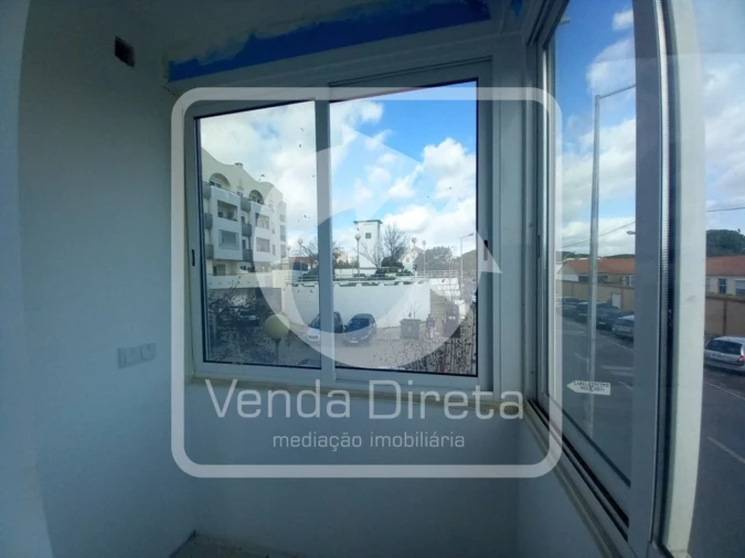 Apartamento T4 para Venda em Laranjeiro e Feijó Foto 9