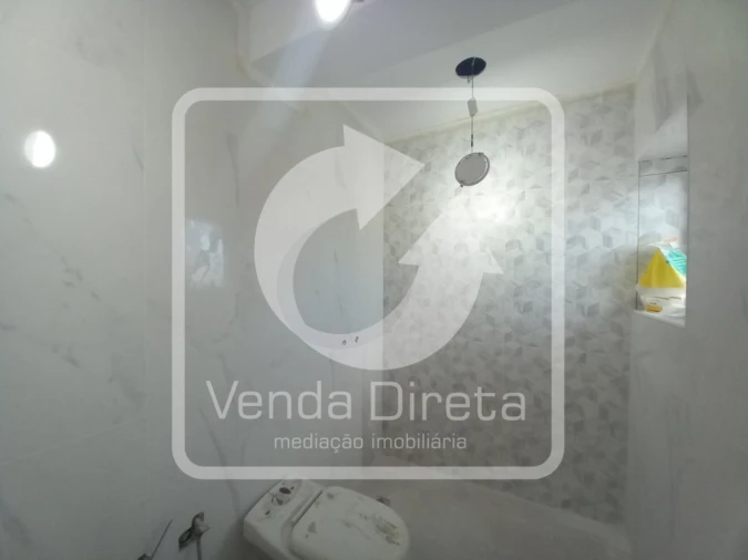 Apartamento T4 para Venda em Laranjeiro e Feijó Foto 23