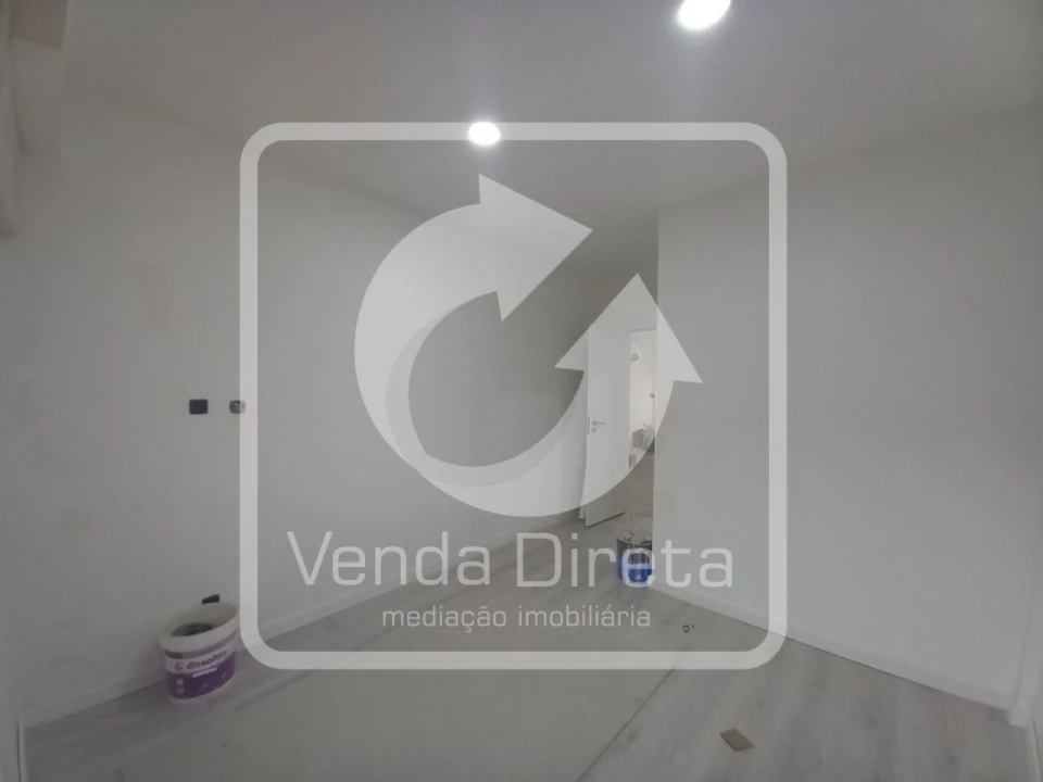 Apartamento T3 para Venda em Costa da Caparica Foto 26