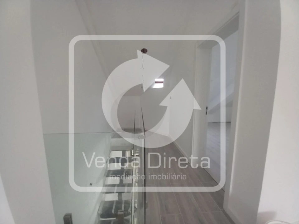 Apartamento T3 para Venda em Costa da Caparica Foto 34