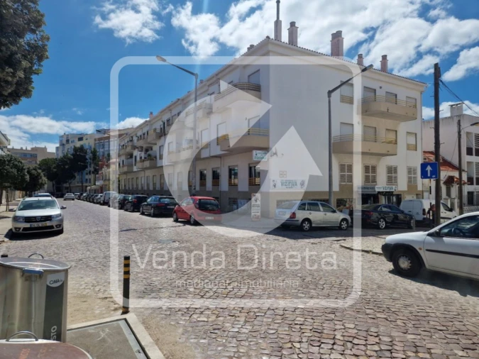 Apartamento T3 para Venda em Costa da Caparica Foto 4