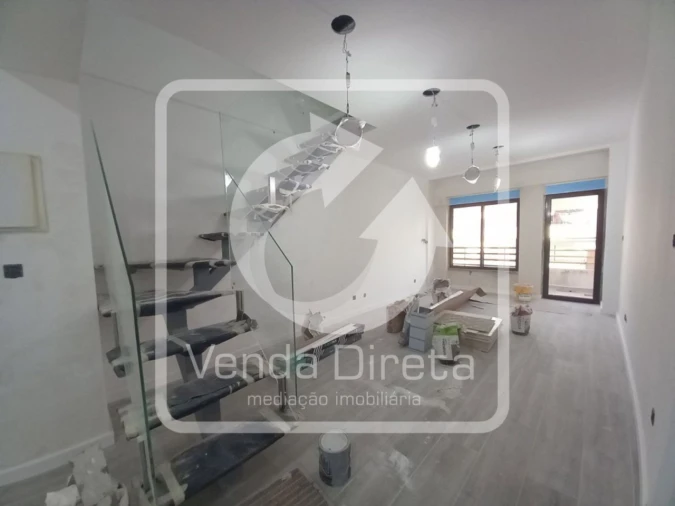 Apartamento T3 para Venda em Costa da Caparica Foto 12
