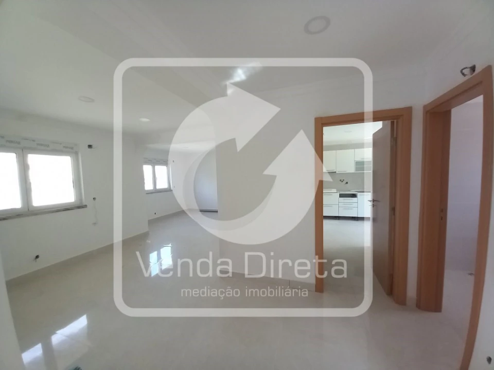Moradia T5 para Venda em Amora Foto 4
