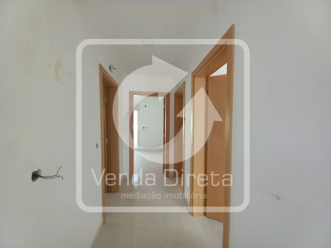 Moradia T5 para Venda em Amora Foto 17