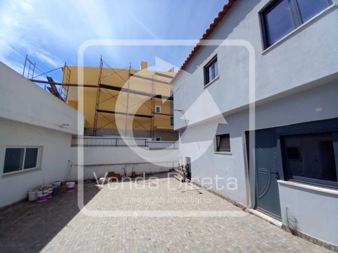 Moradia T5 para Venda em Amora Foto 22