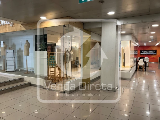 Loja para Venda em Santo António Foto 4