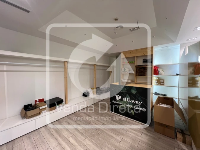 Loja para Venda em Santo António Foto 15