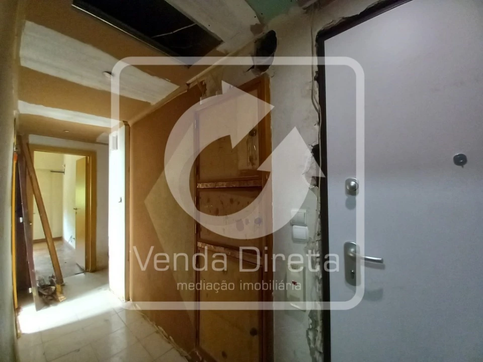 Apartamento T2 para Venda em Póvoa de Santo Adrião e Olival Basto Foto 6