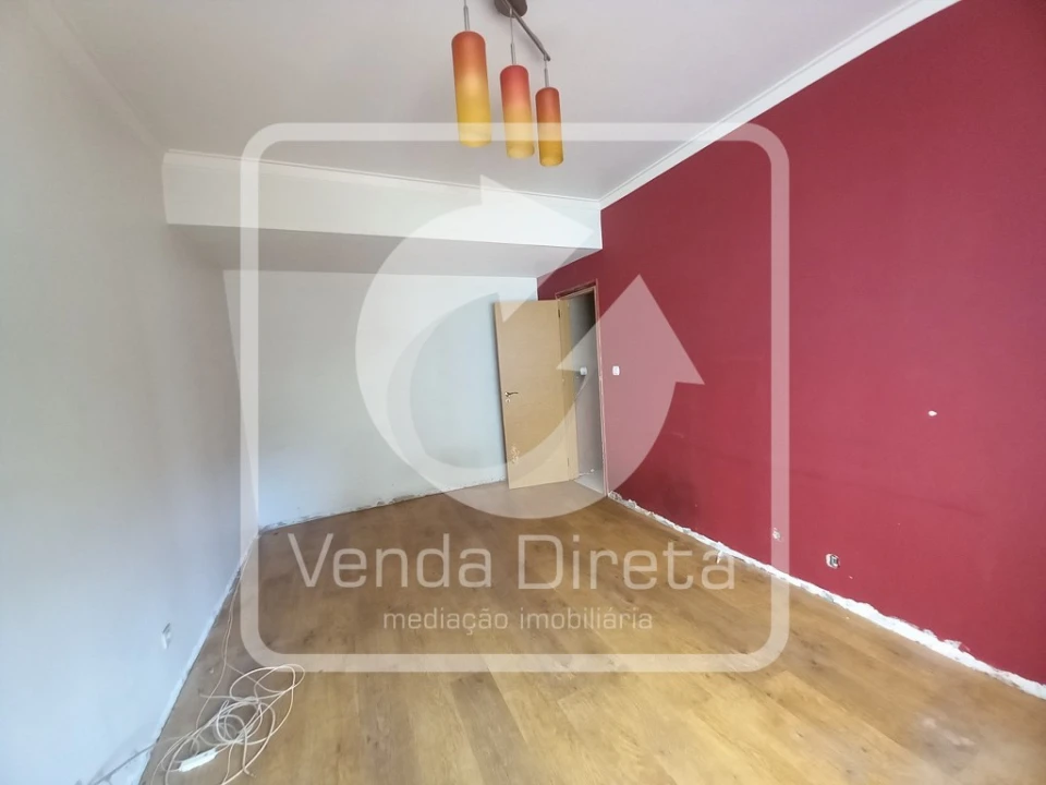 Apartamento T2 para Venda em Póvoa de Santo Adrião e Olival Basto Foto 17